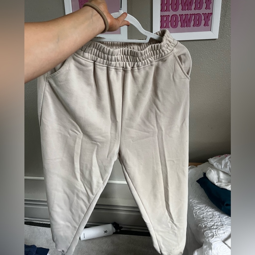 Yovela Sweatpants